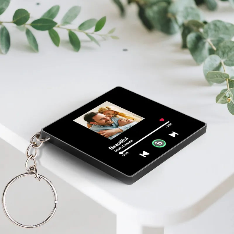 Kişiye Özel Fotoğraflı Müzikli Anahtarlık | USB’den Değiştirilebilir Şarkı | Mini Müzik Kutusu Hediyesi