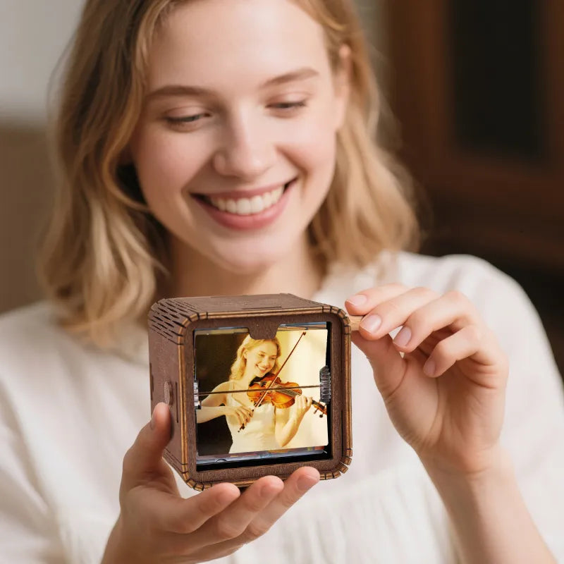 Kişiye Özel 16 Fotoğraflı Müzikli Flipbook – El Çevirmeli Anı Makinesi
